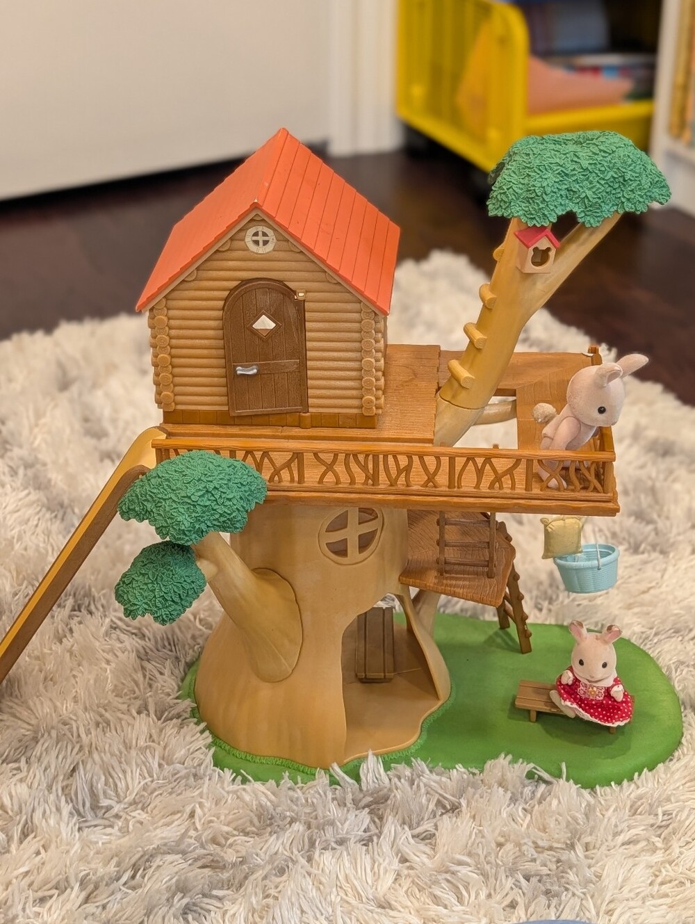 CALOCO CRITTERS Woodland Adventure Tree House Playset House And Accessories
